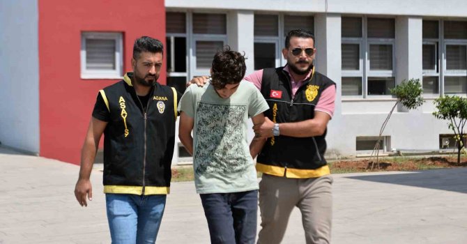 Muhtarın üvey oğlunu öldürdüğü öne sürülen 3 şüpheli tutuklandı