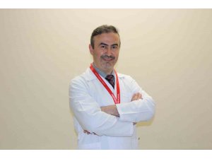 Doç. Dr. İsmail Önder Uysal: "Kulakların nemli kalması enfeksiyona neden oluyor"