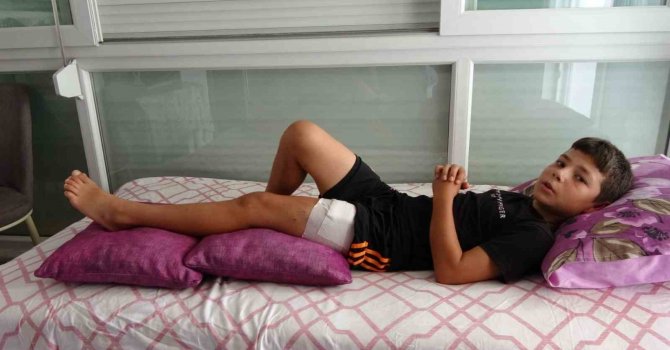 Pazar alanındaki başıboş köpek 11 yaşındaki Hasan’a dehşeti yaşattı