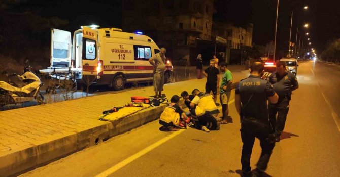 Ehliyetsiz alkollü sürücünün motor üzerindeki akrobasi hareketleri hastanede bitti