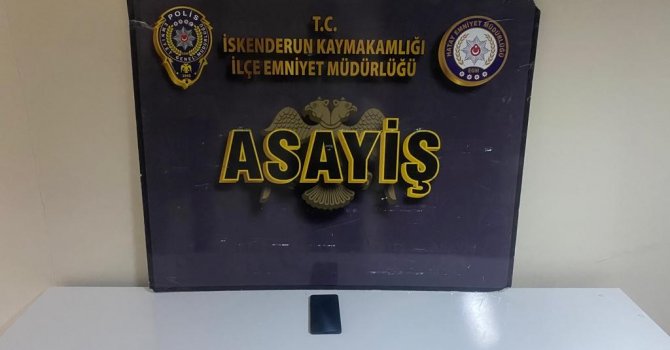 Cep telefonu hırsızı yakalandı