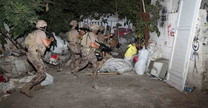 Mersin’de ’torbacı’ operasyonu: 28 gözaltı