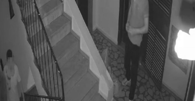 İş merkezine 5 kişinin silahlı baskını kamerada