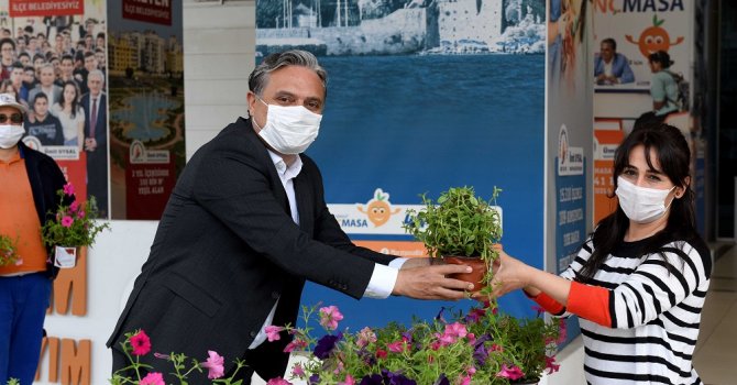 Başkan Uysal, Anneler Günü’nü kutladı