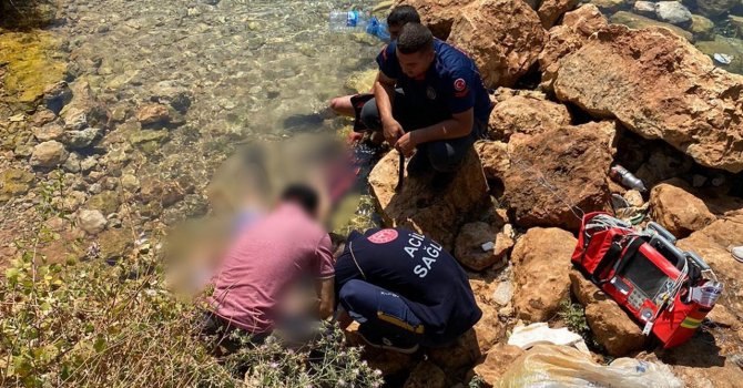 Serinlemek için girdiği göletten cansız bedeni çıkartıldı