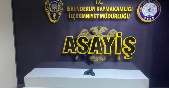 Hatay’da ruhsatsız silahla yakalanan 3 kişi tutuklandı