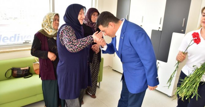 Tütüncü’nün anneler günü mesajı