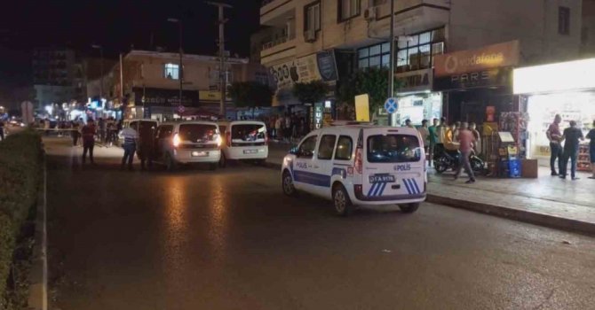 Kıraathanede husumetlilerine kurşun yağdırdı: 3 yaralı