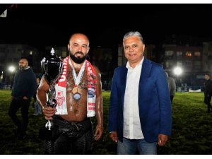 Güreş Lig’in ilk şampiyonu başbehlivan Okulu, oldu