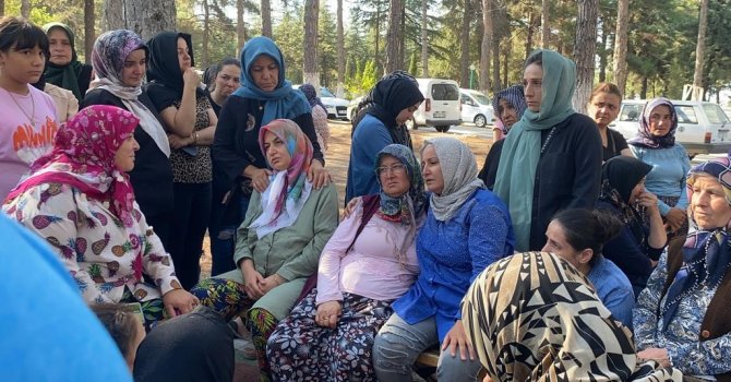 Kocası tarafından vahşice katledilen genç kadın gözyaşlarıyla toprağa verildi