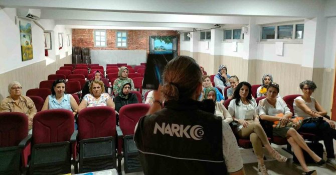 Mersin’de ’En iyi narkotik polisi: Anne’ eğitimleri devam ediyor