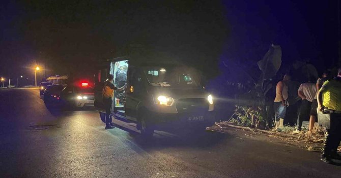 Gazipaşa’da 2 motosiklet kafa kafaya çarpıştı