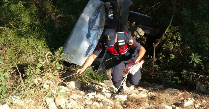 Trafik kazasında jandarmanın Kur’an-ı Kerim hassasiyeti