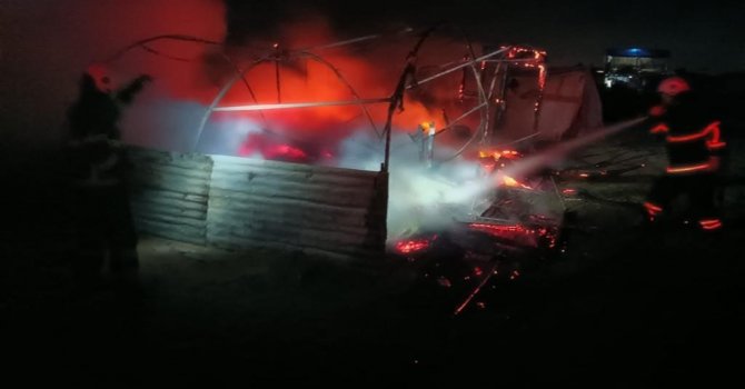 Hatay’da çadırda yangın