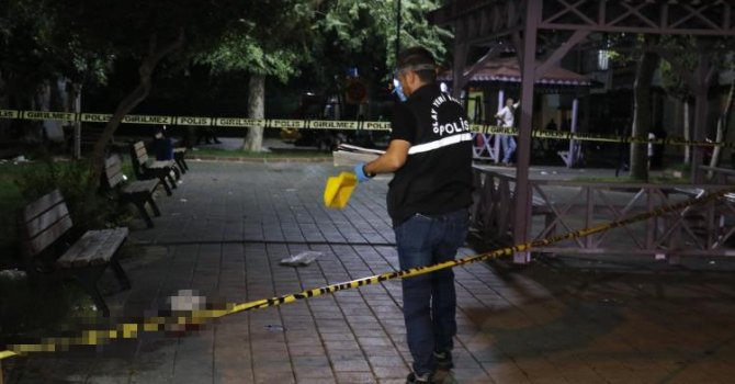 Adana’da parkta silahlı saldırı: 2’si ağır 4 yaralı