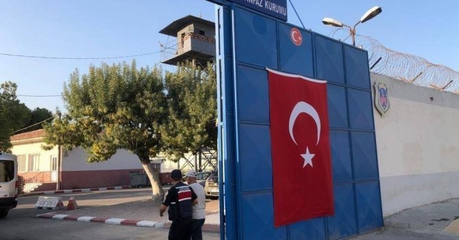 Cinayet şüphelisi 16 yıl sonra sahte kimlikle yakalandı