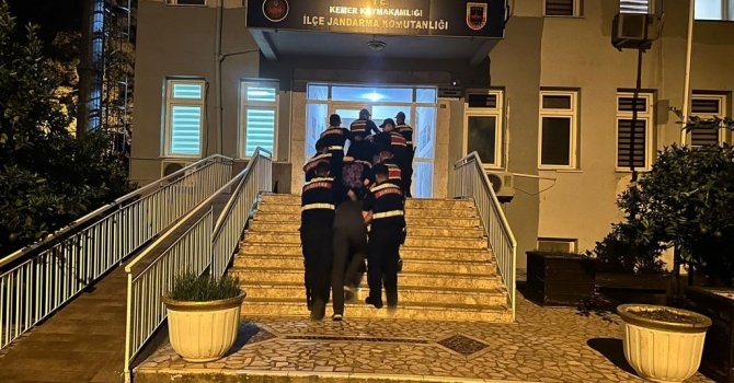 Antalya’da 3 bin kullanımlık bonzai ele geçirildi