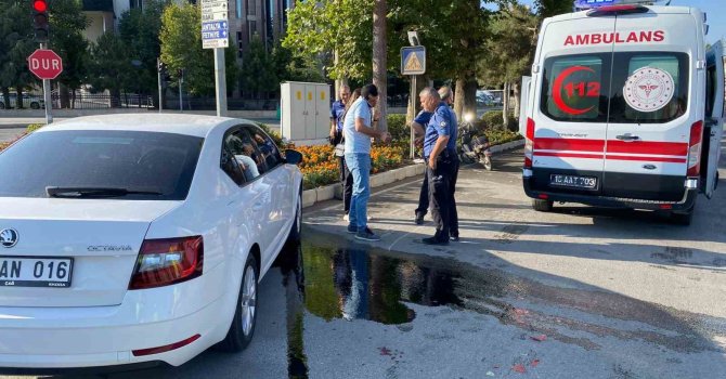 Burdur’da elektrikli bisiklet ile otomobil çarpıştı: 4 yaralı