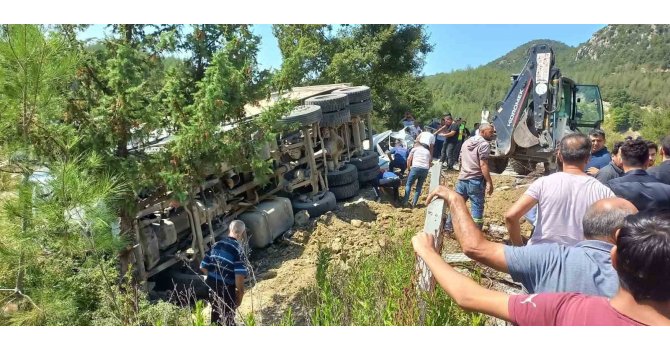 Kahramanmaraş’ta freni patlayan kamyon kalabalığın arasına daldı: 5 ölü, 25 yaralı