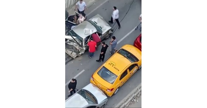 Adana’da zincirleme trafik kazası: 2’si çocuk 3 yaralı