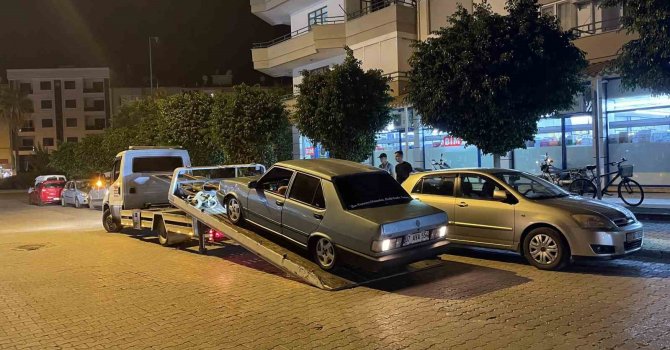 Yüksek desibelle müzik açan ehliyetsiz sürücüye 10 bin TL ceza