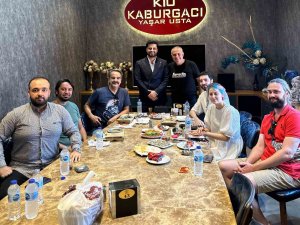 Dünyaca ünlü Rus piyanistin boru kebap keyfi