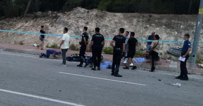 Antalya’da motosiklet faciası: 2 genç kız hayatını kaybetti