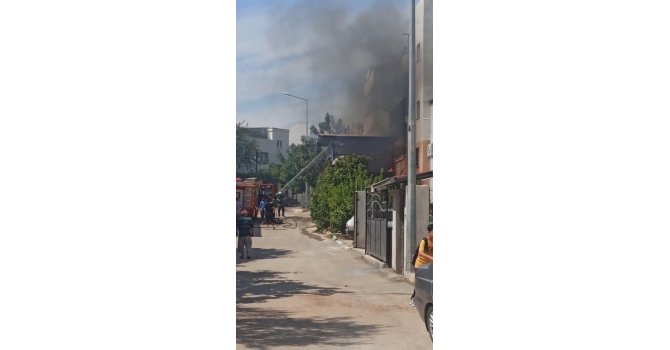 Evde çıkan yangın söndürüldü