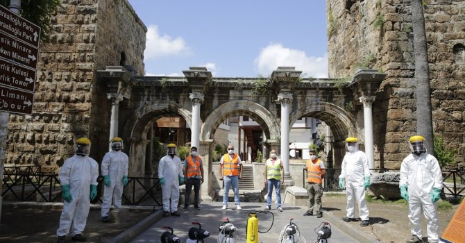 Büyükşehir, Camileri Cuma namazına hazırlıyor