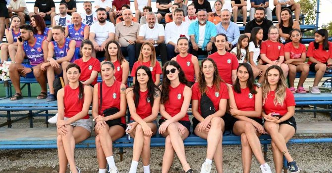 Manavgat’ta plaj voleybolu heyecanı başladı