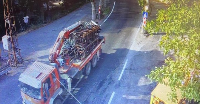 Mersin’de hırsızlık şüphesi 5 şahıs yakalandı