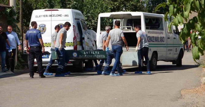 Antalya’da eşini av tüfeğiyle öldüren koca tutuklandı