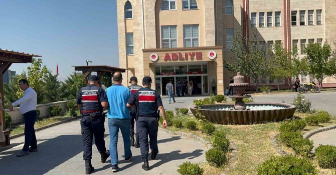 FETÖ’den aranan şüpheli tutuklandı
