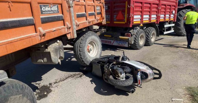 Motosikletli genç römorkun altında kalarak yaşamını yitirdi