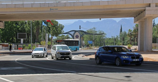 Meltem Kavşağı trafiğe açıldı