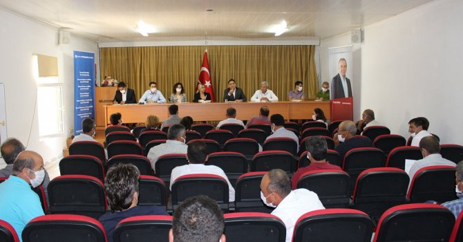 Büyükşehir’in çiftçi eğitimleri sürüyor
