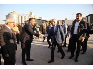 Bakan Uraloğlu: "’Bir kuşak bir yol’ projesini bir fırsat olarak değerlendiriyoruz"