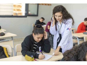 Tarsus’ta 4. LGS kurs merkezi Bahçe Mahallesi’nde açıldı