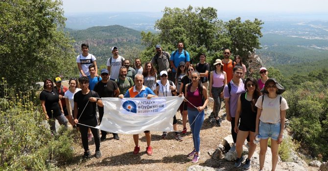 Büyükşehir gençleri doğa ile buluşturdu