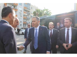 Bakan Yerlikaya: "Zehir tacirlerine hayatı zehretmeye devam ediyoruz"