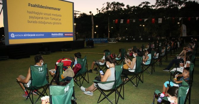 Büyükşehir’den çocuklara özel sinema keyfi