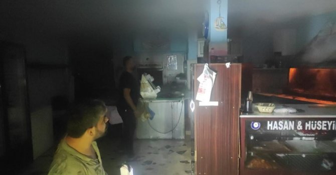 Hatay’da iş yerinde yangın çıktı