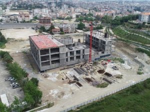 Serik Kültür Merkezi inşaatı hızla devam ediyor