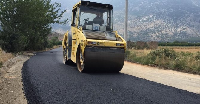 Döşemealtı Yağca Grup Yolu’na asfalt