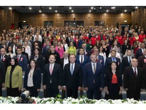 Başkan Seçer: "Öğretmenlerimizden devraldığımız bayrağı çok daha iyi noktalara taşıyacağız"