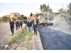 Soner Çetin’e Salbaş’ta yol yapım çalışmalarını inceledi