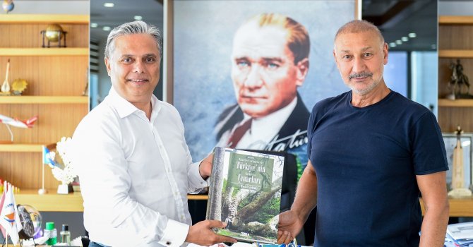 Yazar Aydemir, Başkan Uysal’ı ziyaret etti