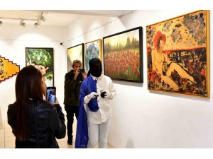 ’Tatlı Kazalar Atlası’ sergisi açıldı