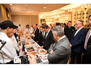 Ispartalı öğrenciler hünerlerini Yöresel Yemek Fuarı’nda sergiledi