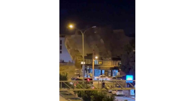 5 katlı binanın yerle bir olduğu anlar kamerada